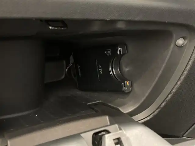 スマート ＭＣＣ スマート フォーフォー パッション 熊本県 2019(平31)年 3.7万km シルバー ・ワンオーナー/・キーレス/・自動緊急ブレーキ/・レーンキープ/・パーキングセンサー/・クルーズコントロール/・前席シートヒーター/・純正オーディオ/　【USB・AUX】/・バックカメラ/・ETC/・フォグランプ/・純正マット/・保証書/取説