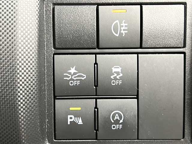 ダイハツ ロッキー プレミアム 宮城県 2020(令2)年 4.3万km ブラックマイカメタリック 禁煙車/スマートアシスト/・オートクルーズコントロール/・衝突回避支援/・レーンキープコントロール/・オートハイビーム/・コーナーセンサー/・リアクロストラフィックアラート/ブラインドスポットモニター/前席シートヒーター/純正9インチディスプレイオーディオ/（BT.AM.FM.USB.Ipod.Applecarplay）/アラウンドビューモニター/フルセグテレビ/ビルトインETC/ハーフレザーシート/革巻きステアリング/ステアリングスイッチ/プッシュスタート/スマートキー/スペアキー/純正フロアマット/純正ドアバイザー/LEDヘッドライト/LEDフォグランプ/純正17インチアルミホイール/横滑り防止機能/アイドリングストップ