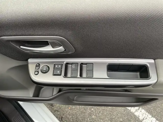 ホンダ フリード G 長崎県 2018(平30)年 6.4万km ホワイトオーキッドパール ワンオーナー/純正ナビ（フルセグ/CD/DVD/AM/FM/」BTオーディオ）/プッシュスタート/ステアリングリモコン/両側パワスラ/バックカメラ/電格ミラー/ドアバイザー/純正フロアマット/ビルトインETC/木目調インパネ/SRSエアバッグ/ビークルスタビリティアシスト/車線維持支援システム