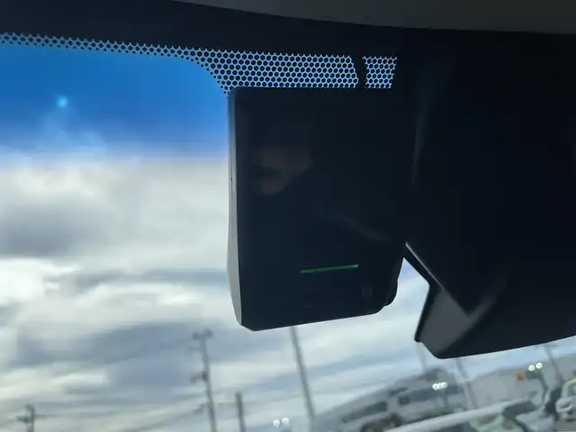 レクサス ＮＸ 200t バージョンL 山形県 2014(平26)年 6.1万km プラチナムシルバーメタリック 純正SDナビ/　　【CD DVD BD BT フルセグ USB AUX MSV】/全周囲カメラ/電動リアゲート/クルーズコントロール/LEDオートヘッドライト/茶革シート/パワーシート/シートエアコン/シートヒーター/ドライブレコーダー/アイドリングストップ/コーナーセンサー/ステアリングスイッチ/パドルシフト/ステアリングヒーター/IC付ターボ/電動格納ウィンカーミラー/BSM/フォグランプ/スマートキー×2/カードキー/ETC2.0