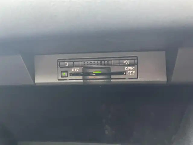 レクサス ＮＸ 200t バージョンL 山形県 2014(平26)年 6.1万km プラチナムシルバーメタリック 純正SDナビ/　　【CD DVD BD BT フルセグ USB AUX MSV】/全周囲カメラ/電動リアゲート/クルーズコントロール/LEDオートヘッドライト/茶革シート/パワーシート/シートエアコン/シートヒーター/ドライブレコーダー/アイドリングストップ/コーナーセンサー/ステアリングスイッチ/パドルシフト/ステアリングヒーター/IC付ターボ/電動格納ウィンカーミラー/BSM/フォグランプ/スマートキー×2/カードキー/ETC2.0