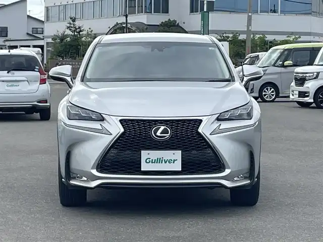 レクサス ＮＸ 200t バージョンL 山形県 2014(平26)年 6.1万km プラチナムシルバーメタリック 純正SDナビ/　　【CD DVD BD BT フルセグ USB AUX MSV】/全周囲カメラ/電動リアゲート/クルーズコントロール/LEDオートヘッドライト/茶革シート/パワーシート/シートエアコン/シートヒーター/ドライブレコーダー/アイドリングストップ/コーナーセンサー/ステアリングスイッチ/パドルシフト/ステアリングヒーター/IC付ターボ/電動格納ウィンカーミラー/BSM/フォグランプ/スマートキー×2/カードキー/ETC2.0