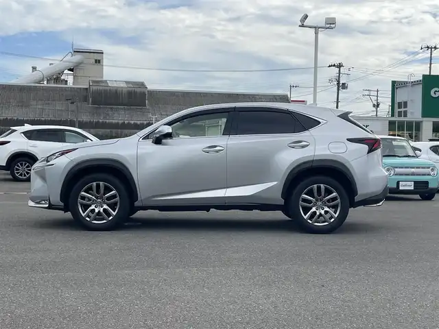 レクサス ＮＸ 200t バージョンL 山形県 2014(平26)年 6.1万km プラチナムシルバーメタリック 純正SDナビ/　　【CD DVD BD BT フルセグ USB AUX MSV】/全周囲カメラ/電動リアゲート/クルーズコントロール/LEDオートヘッドライト/茶革シート/パワーシート/シートエアコン/シートヒーター/ドライブレコーダー/アイドリングストップ/コーナーセンサー/ステアリングスイッチ/パドルシフト/ステアリングヒーター/IC付ターボ/電動格納ウィンカーミラー/BSM/フォグランプ/スマートキー×2/カードキー/ETC2.0