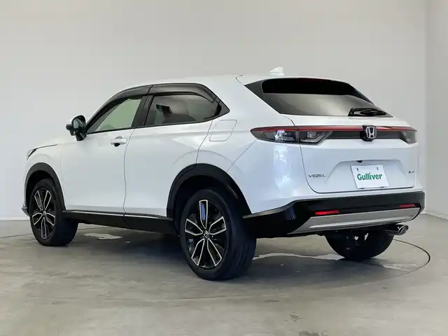 ホンダ ヴェゼル ハイブリッド e:HEV Z 新潟県 2021(令3)年 5.5万km プラチナホワイトパール 純正ナビ/バックカメラ/フルセグTV/ホンダセンシング/ミラーヒーター/イパーデアイサー/ブラインドスポットインフォメーション/ステアリングヒーター/ETC2.0/ハンズフリーアクセスパワーテールゲート（予約クローズ機能付）/オートライト/オートハイビーム/LEDヘッドライト/ブレーキホールド/パドルシフト/スポーツモード/エコモード/D席、N席シートヒーター/ダウンヒルアシストコントロール/本革巻きステアリング