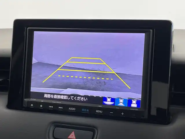 ホンダ ヴェゼル ハイブリッド e:HEV Z 新潟県 2021(令3)年 5.5万km プラチナホワイトパール 純正ナビ/バックカメラ/フルセグTV/ホンダセンシング/ミラーヒーター/イパーデアイサー/ブラインドスポットインフォメーション/ステアリングヒーター/ETC2.0/ハンズフリーアクセスパワーテールゲート（予約クローズ機能付）/オートライト/オートハイビーム/LEDヘッドライト/ブレーキホールド/パドルシフト/スポーツモード/エコモード/D席、N席シートヒーター/ダウンヒルアシストコントロール/本革巻きステアリング