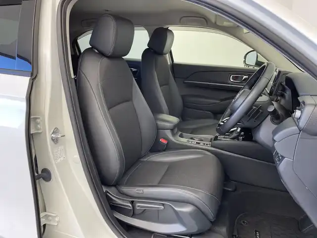 ホンダ ヴェゼル ハイブリッド e:HEV Z 新潟県 2021(令3)年 5.5万km プラチナホワイトパール 純正ナビ/バックカメラ/フルセグTV/ホンダセンシング/ミラーヒーター/イパーデアイサー/ブラインドスポットインフォメーション/ステアリングヒーター/ETC2.0/ハンズフリーアクセスパワーテールゲート（予約クローズ機能付）/オートライト/オートハイビーム/LEDヘッドライト/ブレーキホールド/パドルシフト/スポーツモード/エコモード/D席、N席シートヒーター/ダウンヒルアシストコントロール/本革巻きステアリング