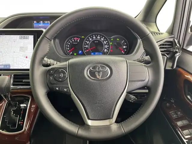 トヨタ ヴォクシー ZS 煌Ⅱ 愛知県 2020(令2)年 3.8万km ブラック 純正10インチナビ/・フルセグ/・Bluetooth/・CD/・DVD/モデリスタエアロ/デジタルインナーミラー/両側パワースライドドア/バックカメラ/クルーズコントロール/衝突軽減ブレーキ/レーンキープアシスト/ベットキット/ビルドインＥＴＣ/前後ドライブレコーダー/フォグランプ/オートマチックハイビーム/オートライト/社外ＡＷ（Precious）