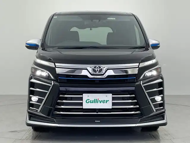 トヨタ ヴォクシー ZS 煌Ⅱ 愛知県 2020(令2)年 3.8万km ブラック 純正10インチナビ/・フルセグ/・Bluetooth/・CD/・DVD/モデリスタエアロ/デジタルインナーミラー/両側パワースライドドア/バックカメラ/クルーズコントロール/衝突軽減ブレーキ/レーンキープアシスト/ベットキット/ビルドインＥＴＣ/前後ドライブレコーダー/フォグランプ/オートマチックハイビーム/オートライト/社外ＡＷ（Precious）