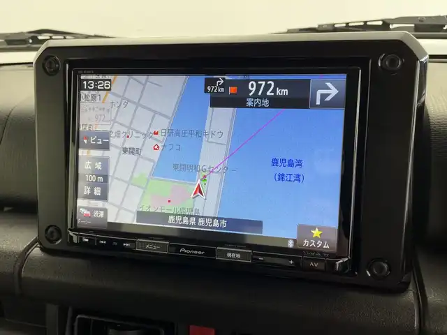 スズキ ジムニー XL 鹿児島県 2020(令2)年 1.6万km ブルーイッシュブラックパール3 ・純正ナビ/（フルセグTV/Bluetooth/CD/DVD/SD)/AVIC-RLS901II/・前席シートヒーター/・電動格納ミラー/・前方ドライブレコーダー/・革ステアリング/・ISOFIX/・リアプライバシーウィンドウ/・ETC/・スマートキー/・プッシュスタート/・純正16インチホイール/・純正ラバーフロアマット/・W＋Sエアバッグ/ABS/・カーテンエアバッグ/・横滑り防止装置/・ブレーキアシスト/・取扱説明書/・保証書/・社外マフラー