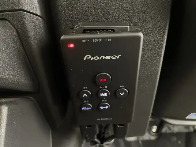 スズキ ジムニー XL 鹿児島県 2020(令2)年 1.6万km ブルーイッシュブラックパール3 ・純正ナビ/（フルセグTV/Bluetooth/CD/DVD/SD)/AVIC-RLS901II/・前席シートヒーター/・電動格納ミラー/・前方ドライブレコーダー/・革ステアリング/・ISOFIX/・リアプライバシーウィンドウ/・ETC/・スマートキー/・プッシュスタート/・純正16インチホイール/・純正ラバーフロアマット/・W＋Sエアバッグ/ABS/・カーテンエアバッグ/・横滑り防止装置/・ブレーキアシスト/・取扱説明書/・保証書/・社外マフラー