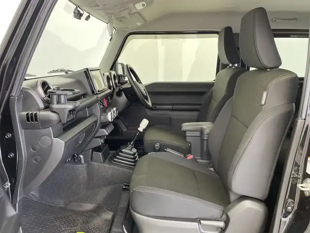 スズキ ジムニー XL 鹿児島県 2020(令2)年 1.6万km ブルーイッシュブラックパール3 ・純正ナビ/（フルセグTV/Bluetooth/CD/DVD/SD)/AVIC-RLS901II/・前席シートヒーター/・電動格納ミラー/・前方ドライブレコーダー/・革ステアリング/・ISOFIX/・リアプライバシーウィンドウ/・ETC/・スマートキー/・プッシュスタート/・純正16インチホイール/・純正ラバーフロアマット/・W＋Sエアバッグ/ABS/・カーテンエアバッグ/・横滑り防止装置/・ブレーキアシスト/・取扱説明書/・保証書/・社外マフラー