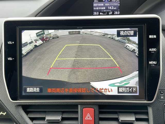 トヨタ ノア ハイブリッド Si 茨城県 2017(平29)年 7万km ブラッキッシュアゲハガラスフレーク 純正ナビ(SDカードなし)/　　　【フルセグTV/BT/CD/DVD】/バックカメラ/両側パワースライドドア/プリクラッシュセーフティー/シートヒーター/純正16インチアルミホイール/ビルトインETC2.0/LEDオートライト/オートマチックハイビーム/純正フロアマット/スマートキー/プッシュスタート/スマートキー