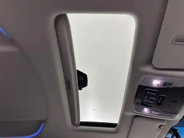 トヨタ アルファード S Cパッケージ 福岡県 2022(令4)年 4.1万km ホワイトパールクリスタルシャイン ツインムーンルーフ　/モデリスタエアロ　/純正ナビ／フルセグTV　/バックカメラ　/デジタルルームミラー　/ビルトインETC２．０　/ドライブレコーダー　/トヨタセーフティセンス　/レーダークルーズコントロール　/コーナーセンサー　/衝突軽減ブレーキ　/レーンキープ　/ブラインドスポットモニター　/アクセル踏み間違い防止　/オートマチックハイビーム　/ＭＴモード付ＡＴ　/両側電動スライドドア　/シートベンチレーション／ヒーター　/ステアリングヒーター　/シートメモリー付きパワーシート　/パワーバックドア/３眼LED