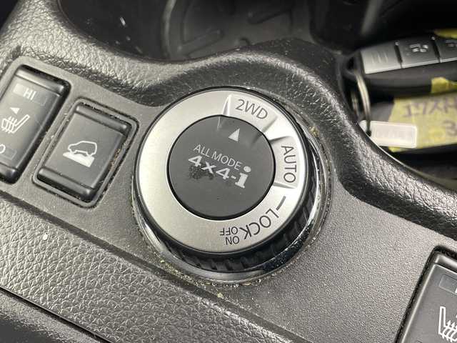 日産 エクストレイル 20X エマージェンシーブレーキ 群馬県 2014(平26)年 13.6万km ブリリアントホワイトパール 純正ナビ　全周囲カメラ　パートタイム４ＷＤ　シートヒーター　クルーズコントロール　純正ビルトインＥＴＣ　革巻きステアリング　ＬＥＤライト　オートライト　スマートキー　フォグランプ　プッシュスタート