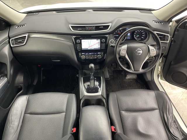 日産 エクストレイル 20X エマージェンシーブレーキ 群馬県 2014(平26)年 13.6万km ブリリアントホワイトパール 純正ナビ　全周囲カメラ　パートタイム４ＷＤ　シートヒーター　クルーズコントロール　純正ビルトインＥＴＣ　革巻きステアリング　ＬＥＤライト　オートライト　スマートキー　フォグランプ　プッシュスタート