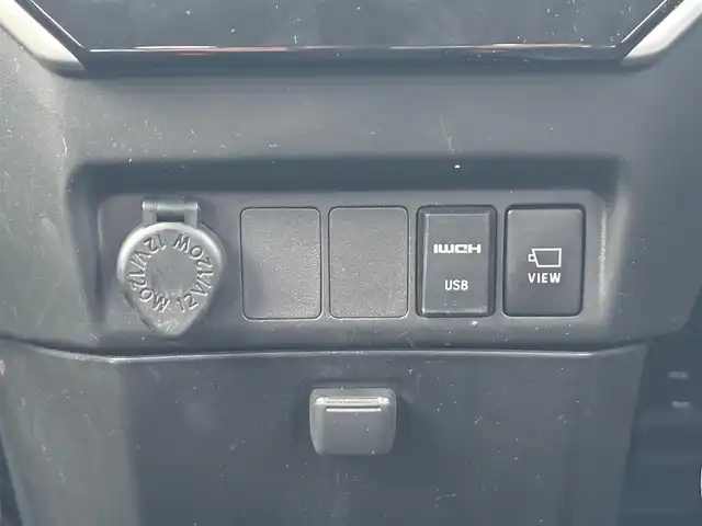 トヨタ タンク カスタムG－T 愛知県 2019(令1)年 3万km パールホワイトⅢ /禁煙//モデリスタエアロ（フロント・サイド・リアアンダー）//アルパイン9インチナビ//CD/DVD/BT/フルセグ/USB/HDMI/MSV//バックカメラ//パノラミックビューモニター//純正15AW//ドライブレコーダー//ビルトインETC//両側パワースライドドア//クルーズコントロール//PCS/LDA//コーナーセンサー（前後）//横滑り防止装置//アイドリングストップ//LEDオートライト//LEDフォグランプ//オートマチックハイビーム//オートリトラウィンカーミラー//LEDルームランプ//革巻きステアリング//ステアリングスイッチ//純正フロアマット//純正ドアバイザー//スペアスマートキー//新車時保証書//取扱説明書//ディーラー記録簿//R1/R2/R3/R4///記録簿//R4/R6/R7//////////////////////////