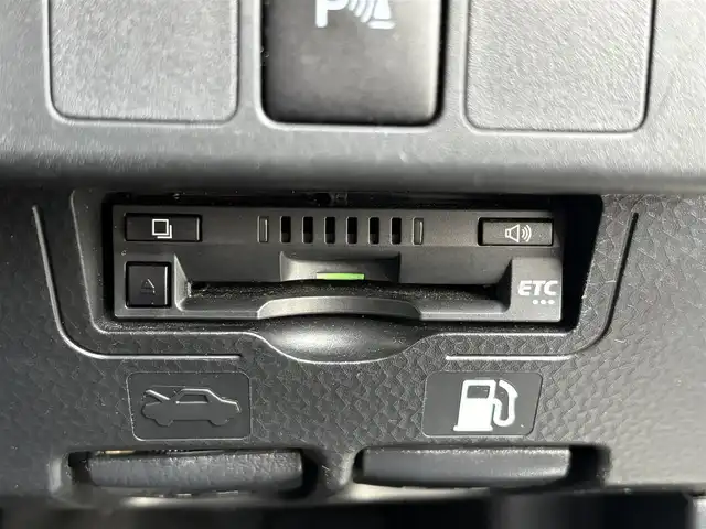 トヨタ タンク カスタムG－T 愛知県 2019(令1)年 3万km パールホワイトⅢ /禁煙//モデリスタエアロ（フロント・サイド・リアアンダー）//アルパイン9インチナビ//CD/DVD/BT/フルセグ/USB/HDMI/MSV//バックカメラ//パノラミックビューモニター//純正15AW//ドライブレコーダー//ビルトインETC//両側パワースライドドア//クルーズコントロール//PCS/LDA//コーナーセンサー（前後）//横滑り防止装置//アイドリングストップ//LEDオートライト//LEDフォグランプ//オートマチックハイビーム//オートリトラウィンカーミラー//LEDルームランプ//革巻きステアリング//ステアリングスイッチ//純正フロアマット//純正ドアバイザー//スペアスマートキー//新車時保証書//取扱説明書//ディーラー記録簿//R1/R2/R3/R4///記録簿//R4/R6/R7//////////////////////////