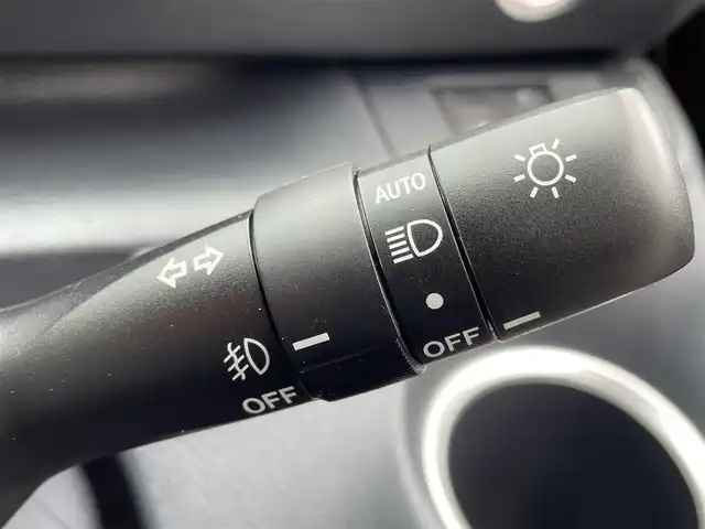 トヨタ シエンタ ファンベースG 茨城県 2019(令1)年 0.2万km ブラックマイカ/センシュアルレッドマイカ 入庫時走行距離1379キロ/10インチ社外ナビ/バックカメラ/革巻きステアリング/トヨタセーフティセンス/両側パワースライドドア/モデリスタ製エアロ/フロアマット/LEDヘッドライト/ドライブレコーダー/ETC/プッシュスタート/フォグランプ