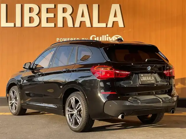 ＢＭＷ Ｘ１ xDrive 20i Mスポーツ 高知県 2017(平29)年 2.3万km サファイアブラックP ワンオーナー/コンフォートパッケージ/　・パワーバックドア/　・リアシートスライディング/バックレストリリース機能/４ＷＤ/純正HDDナビ　/　【ＡＭ／ＦＭ/BT】/バックカメラ/ミラー一体型ETC/アイドリングストップ/プッシュスタート