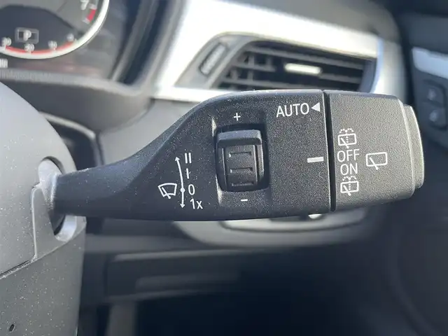 ＢＭＷ Ｘ１ xDrive 20i Mスポーツ 高知県 2017(平29)年 2.3万km サファイアブラックP ワンオーナー/コンフォートパッケージ/　・パワーバックドア/　・リアシートスライディング/バックレストリリース機能/４ＷＤ/純正HDDナビ　/　【ＡＭ／ＦＭ/BT】/バックカメラ/ミラー一体型ETC/アイドリングストップ/プッシュスタート