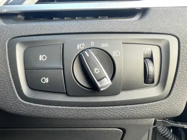 ＢＭＷ Ｘ１ xDrive 20i Mスポーツ 高知県 2017(平29)年 2.3万km サファイアブラックP ワンオーナー/コンフォートパッケージ/　・パワーバックドア/　・リアシートスライディング/バックレストリリース機能/４ＷＤ/純正HDDナビ　/　【ＡＭ／ＦＭ/BT】/バックカメラ/ミラー一体型ETC/アイドリングストップ/プッシュスタート