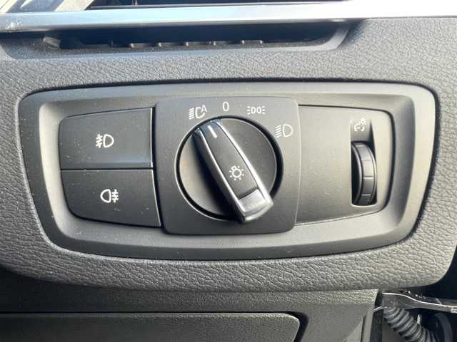 ＢＭＷ Ｘ１ xDrive 20i Mスポーツ 高知県 2017(平29)年 2.3万km サファイアブラックP ワンオーナー/コンフォートパッケージ/　・パワーバックドア/　・リアシートスライディング/バックレストリリース機能/４ＷＤ/純正HDDナビ　/　【ＡＭ／ＦＭ/BT】/バックカメラ/ミラー一体型ETC/アイドリングストップ/プッシュスタート