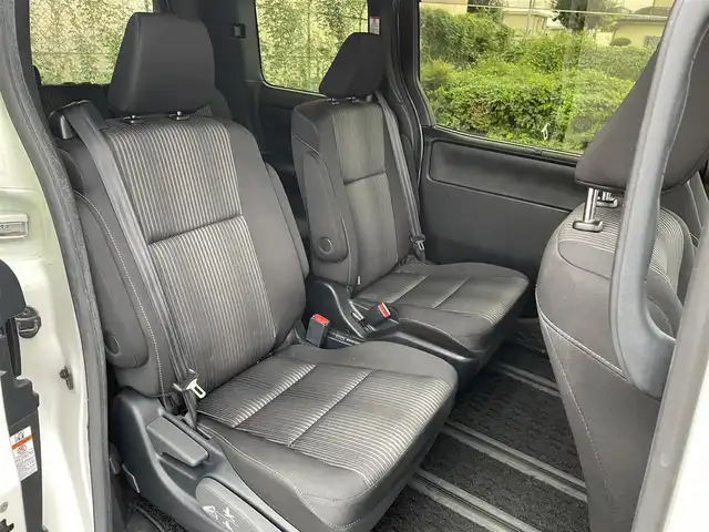 トヨタ ヴォクシー ハイブリッド ZS 煌Ⅱ 東京都 2020(令2)年 5.9万km ホワイトパールクリスタルシャイン アルパインナビ　/アルパイン後席モニター　/両側電動ドア　/シートヒーター　/ビルトインＥＴＣ　/前後ドラレコ　/クルーズコントロール　/フルセグＴＶ　/Ｂｌｕｅｔｏｏｔｈ　/ＬＥＤヘッド　/衝突被害　/レーンキープ