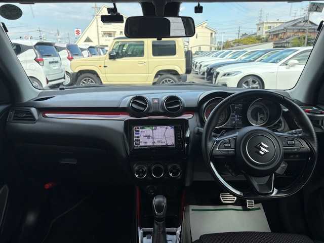 スズキ スイフト スポーツ セーフティPKG 大阪府 2018(平30)年 3.2万km プレミアムシルバーメタリック 純正ナビ/フルセグ/BT/CD/DVD/全方位カメラ/衝突軽減ブレーキ/車線逸脱警報/レーダークルーズコントロール/シートヒーターD席/ドライブレコーダー/ビルトインETC/LEDヘッドライト/純正アルミホイール/パドルシフト/スマートキー×2