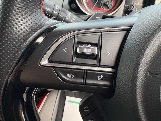 スズキ スイフト スポーツ セーフティPKG 大阪府 2018(平30)年 3.2万km プレミアムシルバーメタリック 純正ナビ/フルセグ/BT/CD/DVD/全方位カメラ/衝突軽減ブレーキ/車線逸脱警報/レーダークルーズコントロール/シートヒーターD席/ドライブレコーダー/ビルトインETC/LEDヘッドライト/純正アルミホイール/パドルシフト/スマートキー×2