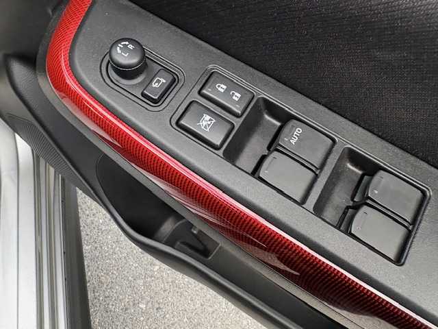 スズキ スイフト スポーツ セーフティPKG 大阪府 2018(平30)年 3.2万km プレミアムシルバーメタリック 純正ナビ/フルセグ/BT/CD/DVD/全方位カメラ/衝突軽減ブレーキ/車線逸脱警報/レーダークルーズコントロール/シートヒーターD席/ドライブレコーダー/ビルトインETC/LEDヘッドライト/純正アルミホイール/パドルシフト/スマートキー×2