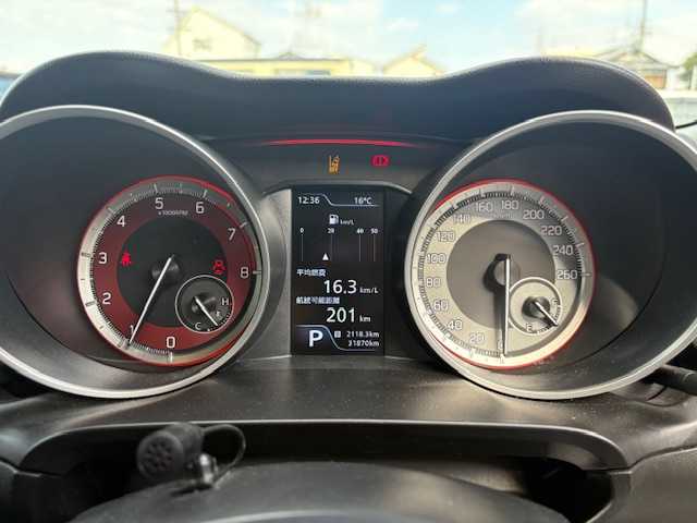 スズキ スイフト スポーツ セーフティPKG 大阪府 2018(平30)年 3.2万km プレミアムシルバーメタリック 純正ナビ/フルセグ/BT/CD/DVD/全方位カメラ/衝突軽減ブレーキ/車線逸脱警報/レーダークルーズコントロール/シートヒーターD席/ドライブレコーダー/ビルトインETC/LEDヘッドライト/純正アルミホイール/パドルシフト/スマートキー×2