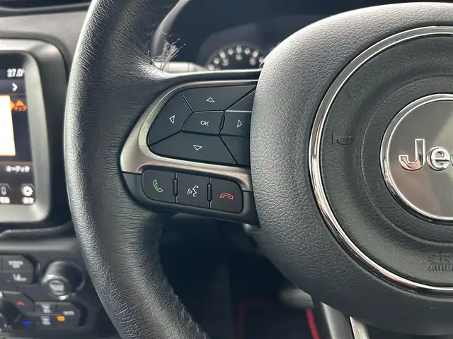 クライスラー・ジープ ジープ レネゲード 石川県 2022(令4)年 1.4万km グレー 黒革シート/シートヒーター/ステアリングヒーター/衝突軽減ブレーキ/アダプティブクルーズコントロール/ブラインドスポットモニター/純正ナビ/ＡｐｐｌｅＣａｒＰｌａｙ/バックカメラ/クリアランスソナー