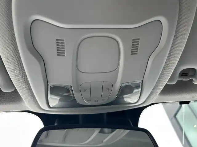 クライスラー・ジープ ジープ レネゲード 石川県 2022(令4)年 1.4万km グレー 黒革シート/シートヒーター/ステアリングヒーター/衝突軽減ブレーキ/アダプティブクルーズコントロール/ブラインドスポットモニター/純正ナビ/ＡｐｐｌｅＣａｒＰｌａｙ/バックカメラ/クリアランスソナー