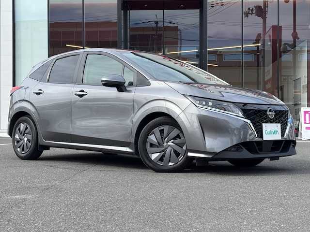 日産 ノート S 宮城県 2022(令4)年 9万km ダークメタルグレー 登録時走行距離８９８８８ｋｍ/ワンオーナー/全方位カメラ　　/エマージェンシーブレーキ/純正ナビ/・フルセグテレビ/・Bluetooth/・CD/DVD/・AM/FM/レーンキープアシスト/純正ドライブレコーダー（前）/駐車支援/純正ＥＴＣ２．０/オートホールド/ブラインドスポットモニター/横滑り防止機能/オートライト/オートハイビーム/電動パーキング/プッシュスタート/スマートキー/スペアキー/ステアリングリモコン/純正フロアマット/LEDヘッドライト/フォグランプ/コーナーセンサー/ウインカーミラー