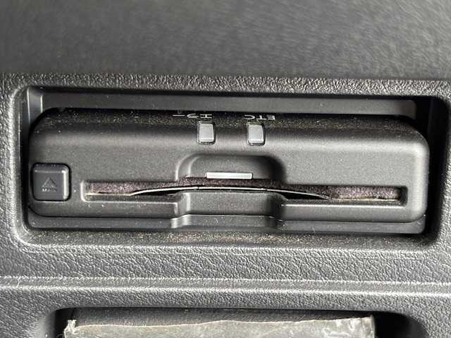 日産 ノート S 宮城県 2022(令4)年 9万km ダークメタルグレー 登録時走行距離８９８８８ｋｍ/ワンオーナー/全方位カメラ　　/エマージェンシーブレーキ/純正ナビ/・フルセグテレビ/・Bluetooth/・CD/DVD/・AM/FM/レーンキープアシスト/純正ドライブレコーダー（前）/駐車支援/純正ＥＴＣ２．０/オートホールド/ブラインドスポットモニター/横滑り防止機能/オートライト/オートハイビーム/電動パーキング/プッシュスタート/スマートキー/スペアキー/ステアリングリモコン/純正フロアマット/LEDヘッドライト/フォグランプ/コーナーセンサー/ウインカーミラー