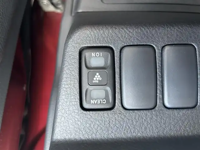 ダイハツ ミラ ジーノ プレミアムX 東京都 2008(平20)年 8.8万km ルージュレッドクリスタルメタリック フロントフォグランプ/MOMO製本木製ステアリングホイール/木目調シフトノブ/タン革/スエード調ファブリックコンビシート/carrozzeriaオーディオ（MVH-5600）/・Bluetoothオーディオ/AUX/FM/AM/ETC/取扱説明書/保証書