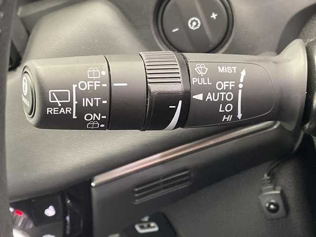 ホンダ ヴェゼル ハイブリッド e:HEV Z 栃木県 2021(令3)年 3.8万km プラチナホワイトパール 純正ナビ/(ワンセグTV/Bluetooth/SD/USB)/Honda SENSING/全方位カメラ/ETC2.0車載器/純正アルミホイール/ドライブレコーダー/禁煙車/ワイヤレス充電器/寒冷地仕様/運転席助手席シートヒーター/ハンズフリーアクセスパワーテールゲート/LEDシーケンシャルターンシグナルランプ/マルチビューカメラシステム/プレミアムオーディオ/コーナーセンサー/衝突軽減システム/横滑り防止装置/ダウンヒルアシストコントロール/スマートキー/プッシュスタート