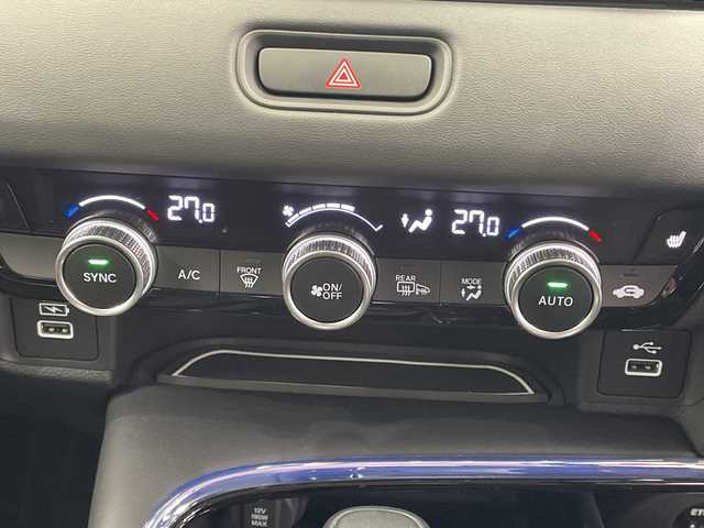 ホンダ ヴェゼル ハイブリッド e:HEV Z 栃木県 2021(令3)年 3.8万km プラチナホワイトパール 純正ナビ/(ワンセグTV/Bluetooth/SD/USB)/Honda SENSING/全方位カメラ/ETC2.0車載器/純正アルミホイール/ドライブレコーダー/禁煙車/ワイヤレス充電器/寒冷地仕様/運転席助手席シートヒーター/ハンズフリーアクセスパワーテールゲート/LEDシーケンシャルターンシグナルランプ/マルチビューカメラシステム/プレミアムオーディオ/コーナーセンサー/衝突軽減システム/横滑り防止装置/ダウンヒルアシストコントロール/スマートキー/プッシュスタート