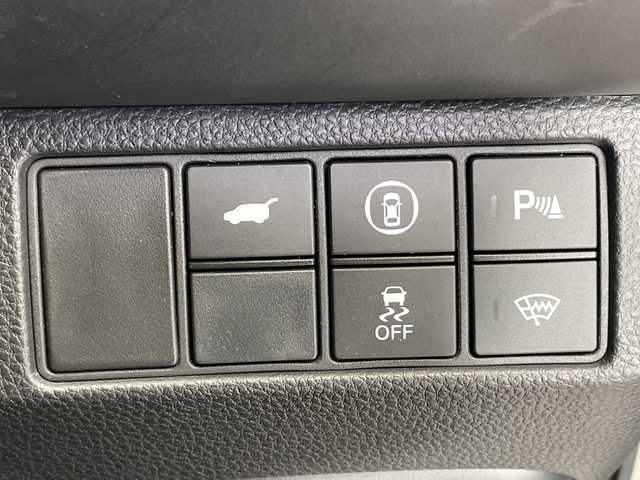 ホンダ ヴェゼル ハイブリッド e:HEV Z 栃木県 2021(令3)年 3.8万km プラチナホワイトパール 純正ナビ/(ワンセグTV/Bluetooth/SD/USB)/Honda SENSING/全方位カメラ/ETC2.0車載器/純正アルミホイール/ドライブレコーダー/禁煙車/ワイヤレス充電器/寒冷地仕様/運転席助手席シートヒーター/ハンズフリーアクセスパワーテールゲート/LEDシーケンシャルターンシグナルランプ/マルチビューカメラシステム/プレミアムオーディオ/コーナーセンサー/衝突軽減システム/横滑り防止装置/ダウンヒルアシストコントロール/スマートキー/プッシュスタート