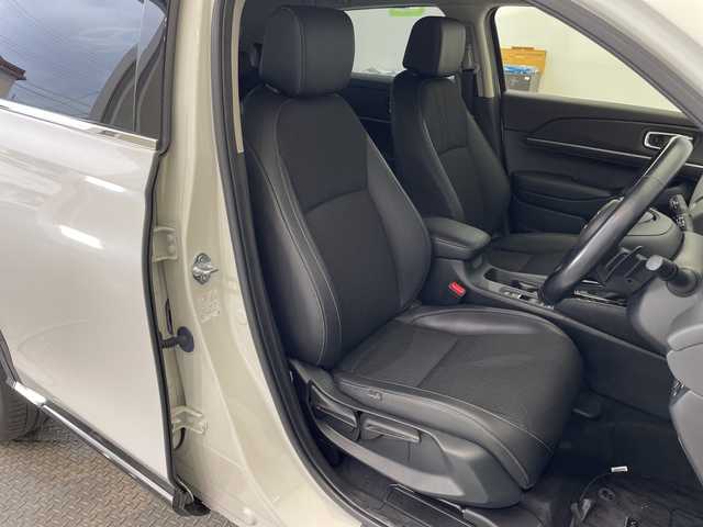 ホンダ ヴェゼル ハイブリッド e:HEV Z 栃木県 2021(令3)年 3.8万km プラチナホワイトパール 純正ナビ/(ワンセグTV/Bluetooth/SD/USB)/Honda SENSING/全方位カメラ/ETC2.0車載器/純正アルミホイール/ドライブレコーダー/禁煙車/ワイヤレス充電器/寒冷地仕様/運転席助手席シートヒーター/ハンズフリーアクセスパワーテールゲート/LEDシーケンシャルターンシグナルランプ/マルチビューカメラシステム/プレミアムオーディオ/コーナーセンサー/衝突軽減システム/横滑り防止装置/ダウンヒルアシストコントロール/スマートキー/プッシュスタート