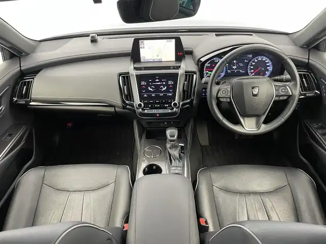 トヨタ クラウン ハイブリッド RS アドバンス 埼玉県 2019(令1)年 4.2万km プレシャスブラックパール 純正１２．３型ナビ　地デジＴＶ　パノラミックビューモニター　ＥＴＣ２．０　レーダークルコン　レザーシート　シートヒーター　ベンチレーション　ステアリングヒーター　パワーシート　ＢＳＭ　前方ドラレコ