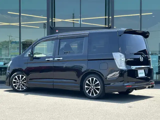 ホンダ ステップワゴン スパーダ Z クールスピリット 東京都 2014(平26)年 3.9万km プレミアムスパークルブラックパール 無限フルエアロ/無限フロントグリル/無限フロアマット/純正8インチナビ〔VXM-145VFNi〕/　・フルセグTV/　・Bluetooth接続/　・CD/DVD再生/　・SDミュージックサーバー/　・USB/　・iPod/　・AM/FMラジオ/ビルトインETC/バックカメラ/ハーフレザーシート/両側パワースライドドア/純正17インチアルミ/HIDヘッドライト