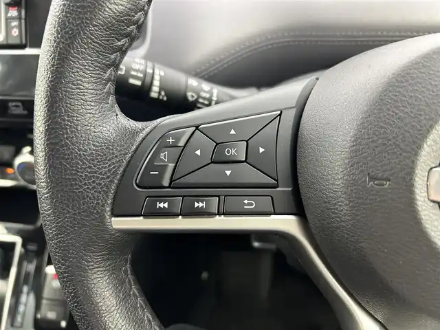 日産 セレナ ハイウェイスター V 愛知県 2020(令2)年 6.3万km ブリリアントホワイトパール 純正ナビ/（CD/ラジオ/BT/フルセグ）/デジタルインナーミラー/全方位モニター/ETC/プロパイロット/ブラインドスポットモニター/衝突防止システム/車線逸脱抑制/オートライト/オートハイビーム/フォグランプ/アイドリングストップ/両側パワースライドドア/ドアバイザー/スタッドレスタイヤ4本車載
