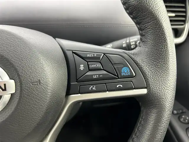 日産 セレナ ハイウェイスター V 愛知県 2020(令2)年 6.3万km ブリリアントホワイトパール 純正ナビ/（CD/ラジオ/BT/フルセグ）/デジタルインナーミラー/全方位モニター/ETC/プロパイロット/ブラインドスポットモニター/衝突防止システム/車線逸脱抑制/オートライト/オートハイビーム/フォグランプ/アイドリングストップ/両側パワースライドドア/ドアバイザー/スタッドレスタイヤ4本車載