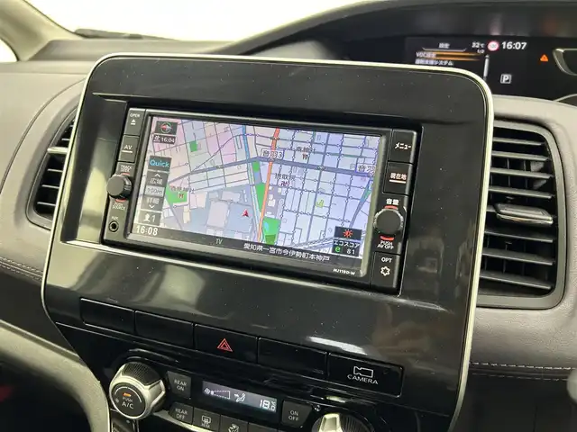 日産 セレナ ハイウェイスター V 愛知県 2020(令2)年 6.3万km ブリリアントホワイトパール 純正ナビ/（CD/ラジオ/BT/フルセグ）/デジタルインナーミラー/全方位モニター/ETC/プロパイロット/ブラインドスポットモニター/衝突防止システム/車線逸脱抑制/オートライト/オートハイビーム/フォグランプ/アイドリングストップ/両側パワースライドドア/ドアバイザー/スタッドレスタイヤ4本車載