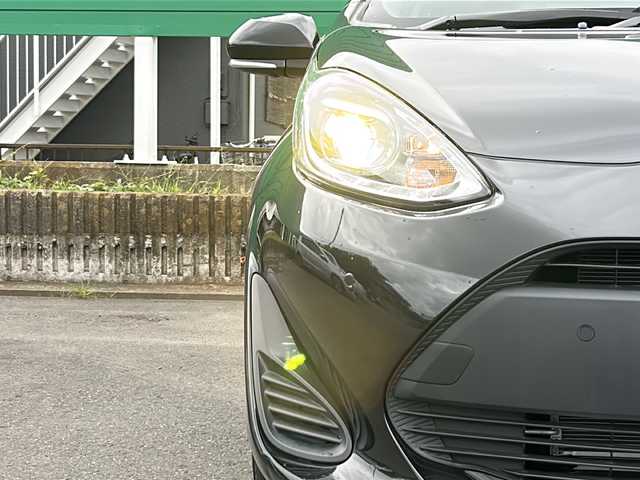 トヨタ アクア S スタイルブラック 茨城県 2020(令2)年 4.6万km ブラックマイカ 純正7インチメーカーSDナビ/Bluetooth/CD/DVD/パノラミックビューモニター/バックカメラ/トヨタセイフティセンス/横滑り防止装置/コーナーセンサー/LEDオートライト/オートマチックハイビーム/シートヒーター/ナノイーエアコン/ドライブレコーダー/ウィンドウシールドデアイサー/ETC/プッシュスタート/禁煙車