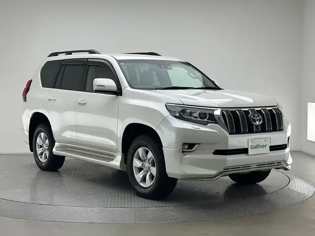トヨタ ランドクルーザー プラド TX Lパッケージ 兵庫県 2019(令1)年 4.9万km ホワイトパールクリスタルシャイン 純正SDナビ(CD/DVD/SD/Bluetooth/フルセグ)/全方位カメラ/パワーシート/シートヒーター/エアシート/コーナーセンサー/ルーフレール/純正エアロパーツ/4WD/前後ドライブレコーダー/レザーシート/サイドステップ/純正17インチアルミホイール/純正フロアマット/ビルトインETC/LEDヘッドライト/LEDフォグライト/オートライト/オートマチックハイビーム