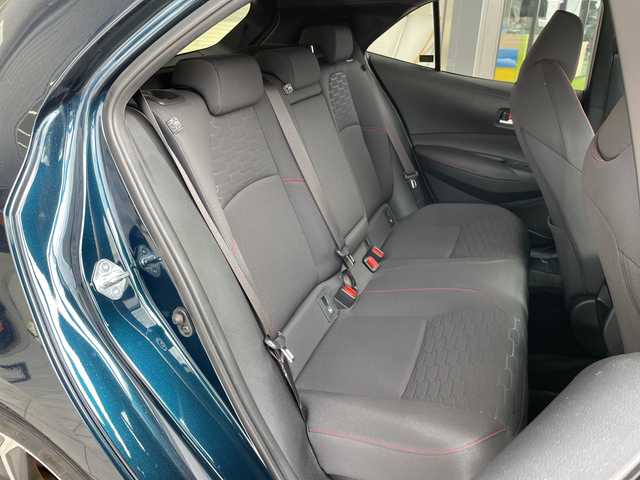 トヨタ カローラ スポーツ ハイブリッドG Z 愛知県 2019(平31)年 3.7万km ブラッキッシュアゲハガラスフレーク 純正ナビ　SDカードなし/レーダークルーズコントロール/バックカメラ/コーナーセンサー/純正アルミホイール/ブラインドスポットモニター/LEDヘッドライト/オートマチックハイビーム/ドライブレコーダー/ETC/衝突軽減システム/フルセグ/ＣＤ/Bluetooth/ステアリングスイッチ/スマートキー/プッシュスタート