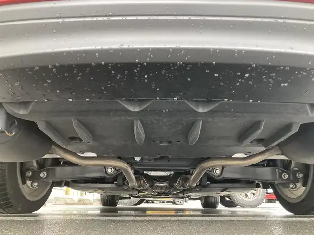 レクサス ＩＳ 300h バージョンL 静岡県 2018(平30)年 6.4万km レッドマイカクリスタルシャイン Toyota Safety Sense/純正メーカーナビ/　AM FM CD DVD Bluetooth USB SDREC/フルセグTV/ビルトインETC2.0/バックモニター/三眼LEDオートヘッドランプ/レーダークルーズコントロール/シートヒーター＆シートベンチレーション(前席)/前後方クリアランスソナー/純正17インチアルミホイール/スマートキー2本/パドルシフト/ムーンルーフ/前方ドライブレコーダー/ベージュレザーシート/パワーシート(前席)