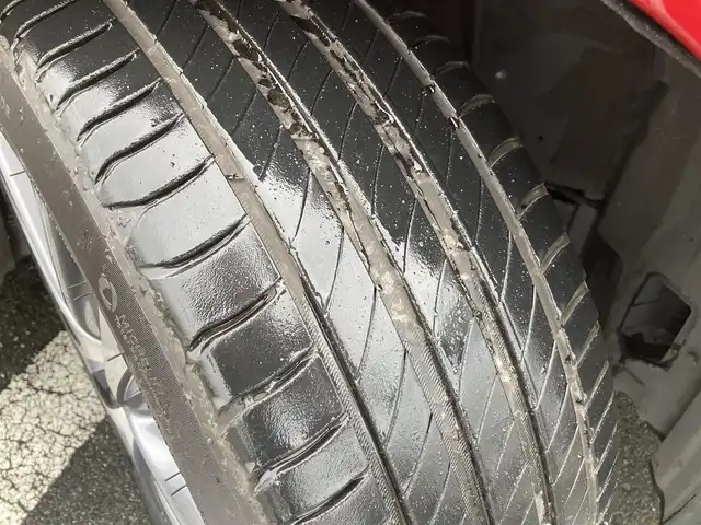 レクサス ＩＳ 300h バージョンL 静岡県 2018(平30)年 6.4万km レッドマイカクリスタルシャイン Toyota Safety Sense/純正メーカーナビ/　AM FM CD DVD Bluetooth USB SDREC/フルセグTV/ビルトインETC2.0/バックモニター/三眼LEDオートヘッドランプ/レーダークルーズコントロール/シートヒーター＆シートベンチレーション(前席)/前後方クリアランスソナー/純正17インチアルミホイール/スマートキー2本/パドルシフト/ムーンルーフ/前方ドライブレコーダー/ベージュレザーシート/パワーシート(前席)